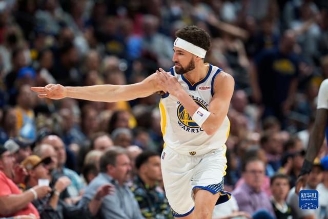 格林三节26分火箭大胜开拓者 骑士力克森林狼